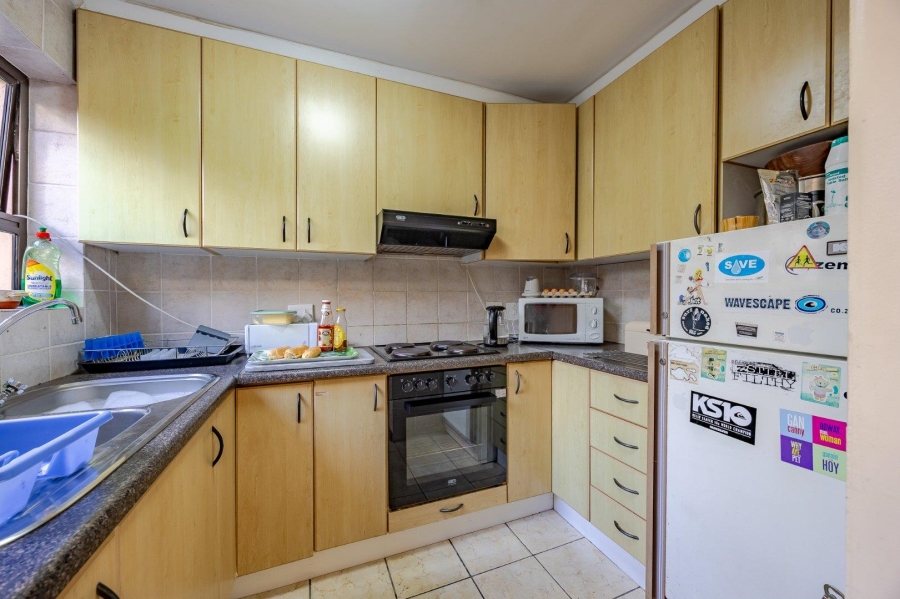 5 Bedroom Property for Sale in Lakeside Western Cape